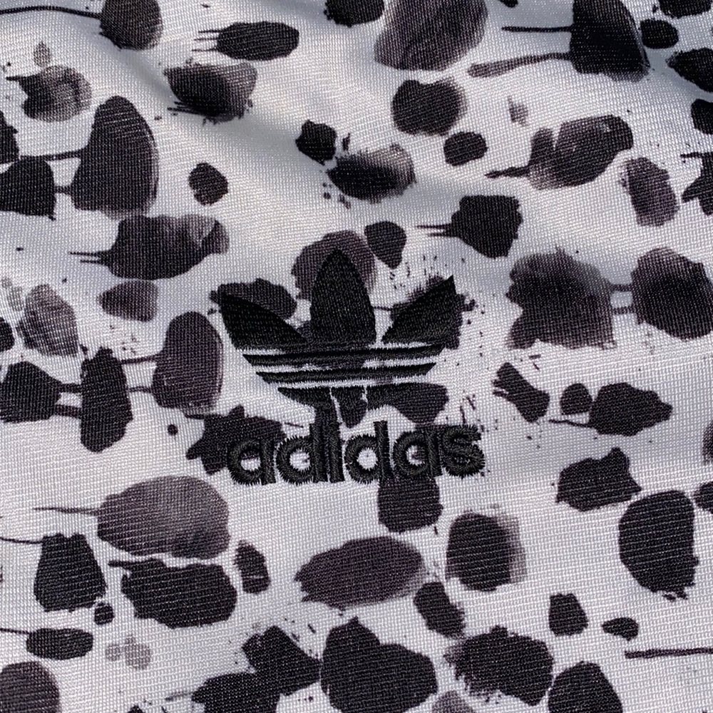 Adidas Track Suit🖤